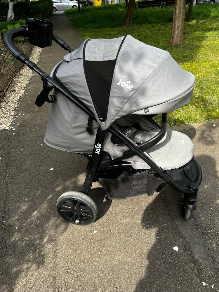 Carucior Joie ultracompact
