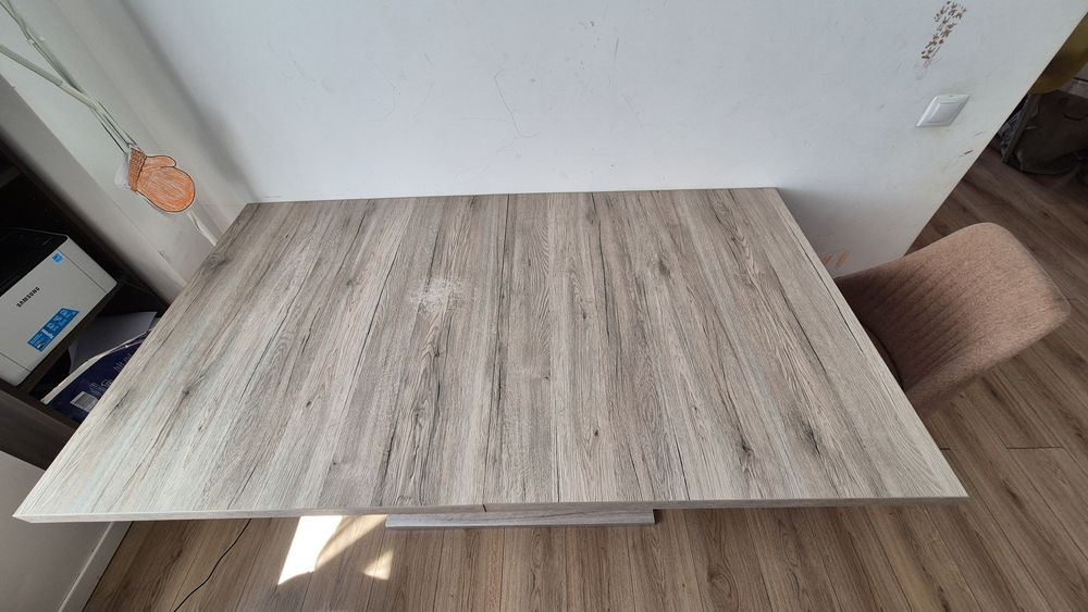 Masa living extensibila + 4 scaune