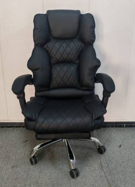 Scaun birou profesional Visoli, functie masaj, cu suport picioare