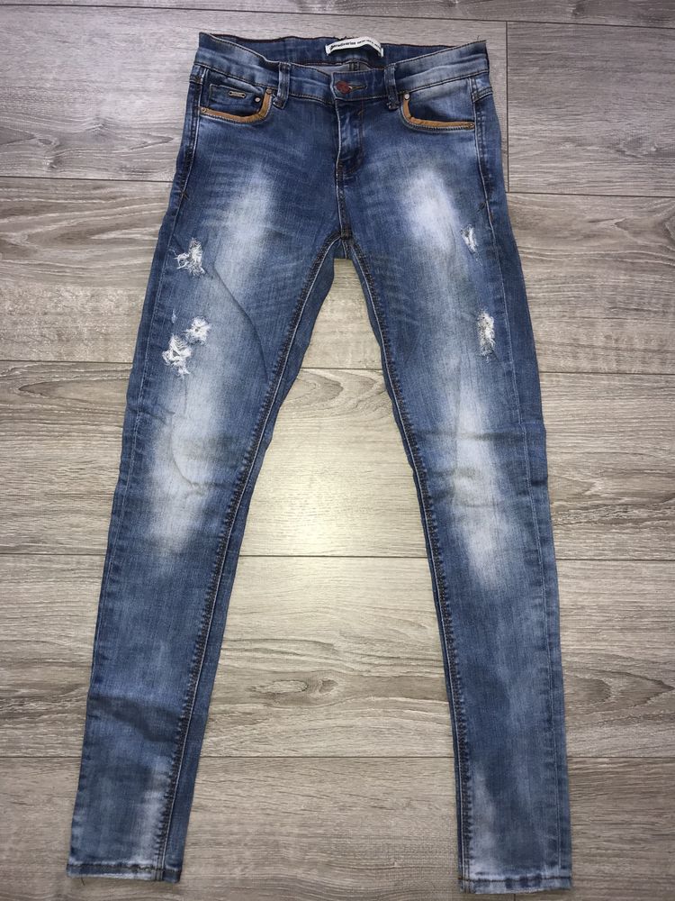 Pantaloni jeans Stradivarius nr.34