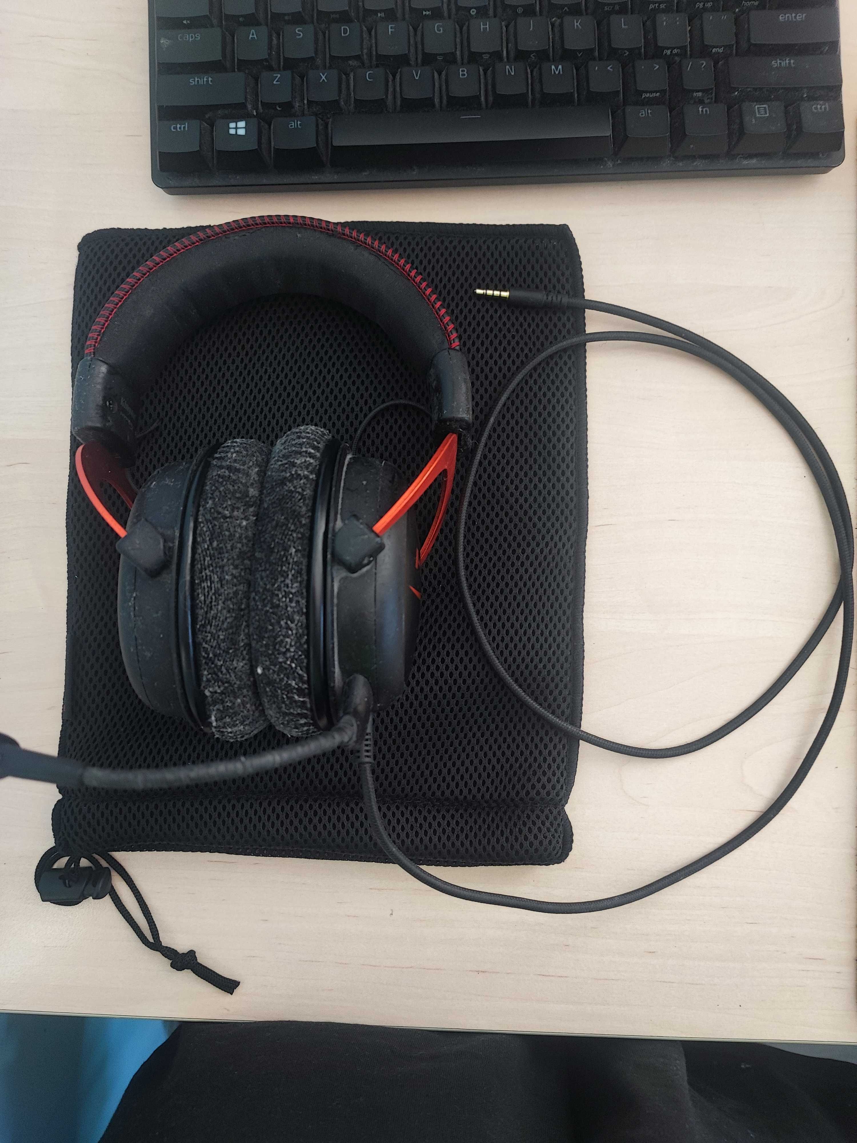 Мишка Glorious Model O,слушалки HyperX Cloud II,клавиатура COUGAR Core