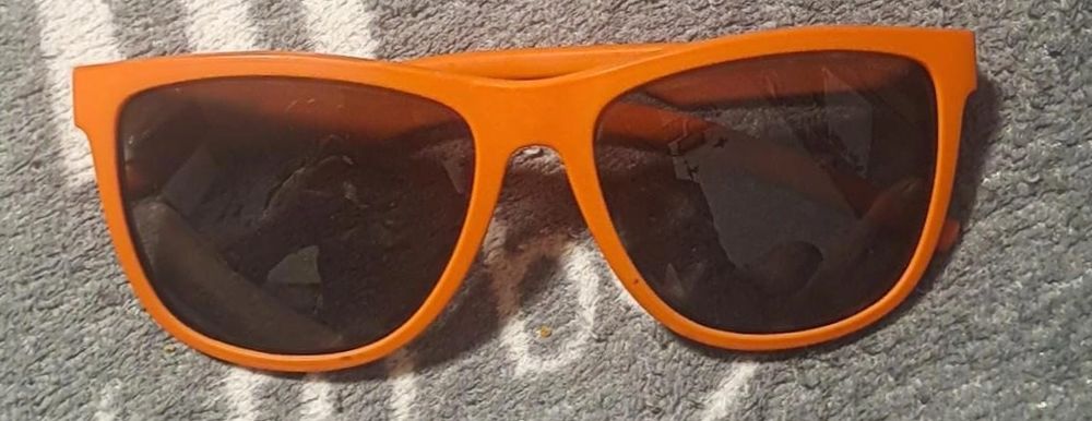 Ochelari de soare polaroid în stare ok