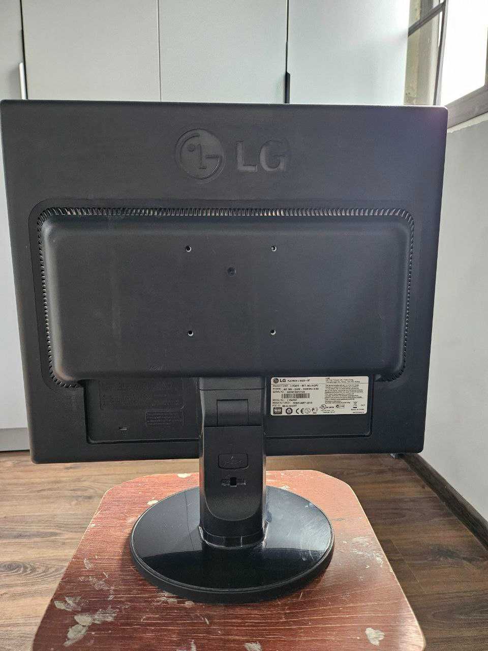 Monitor LG FLATRON   17D