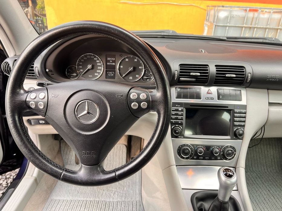 Mercedes Benz C 200 Coupe Panorama