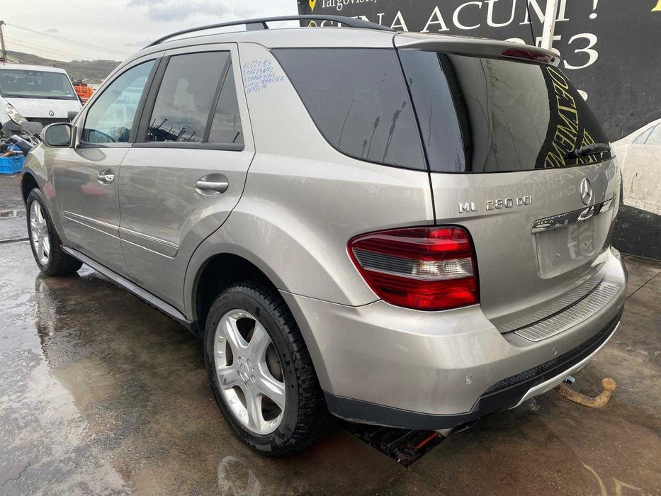 Dezmembrez mercedes ML 320 w164/bara ml/far ml/capota ml/grup/cutie/