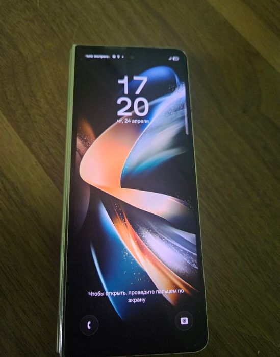 Galaxy  Z Fold 4