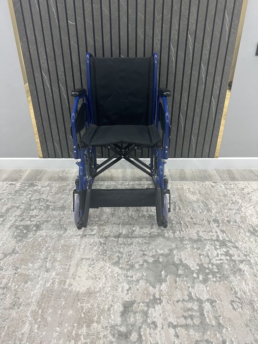 Инвалидная коляска, комнатная