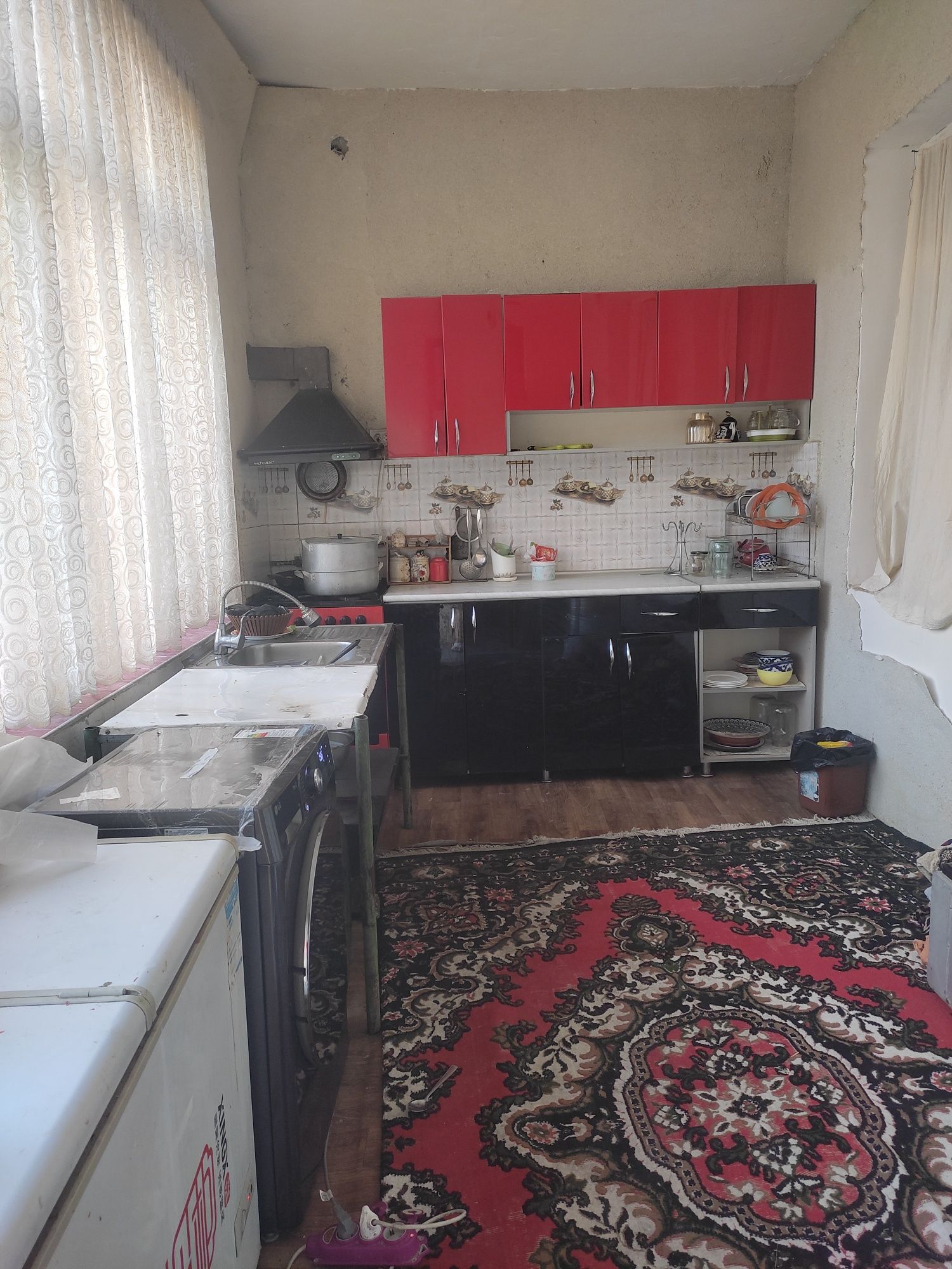 Катеж ижарага берилади. 6-сотих 6 хонали уй..