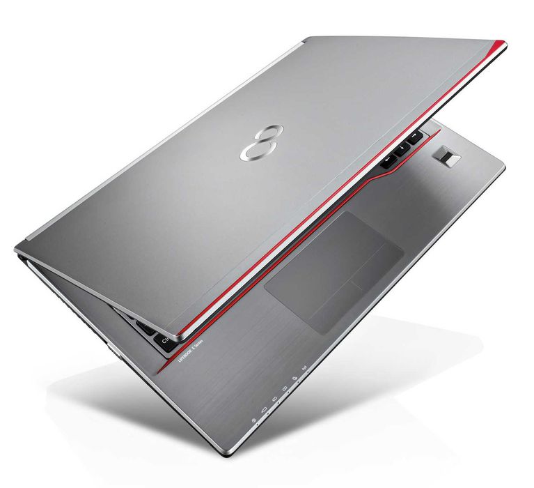 Лаптоп Fujitsu Lifebook E734 i5-4300M 8GB 128GB SSD 13.3" HD ГАРАНЦИЯ