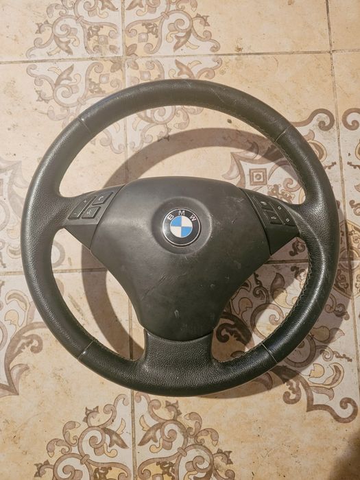 Vând volan e60 bmw
