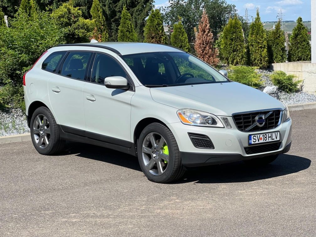 Volvo XC60/2012/ Motorizare Volvo 2.0 (cilindri)/Proprietar/ Carte ser