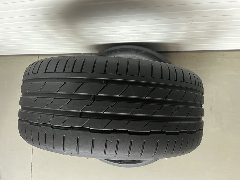 2бр летни гуми 245/40/19/Hankook Ventus S1 evo 3/dot2022г