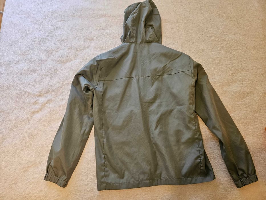 Продава се преходно яке "JACK & JONES"