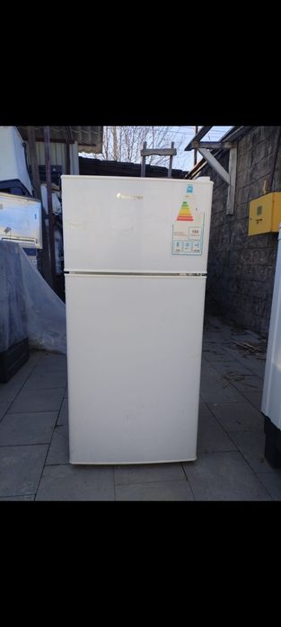 Мини холодильник ALMAGREEN  в хорошем рабочем состояние