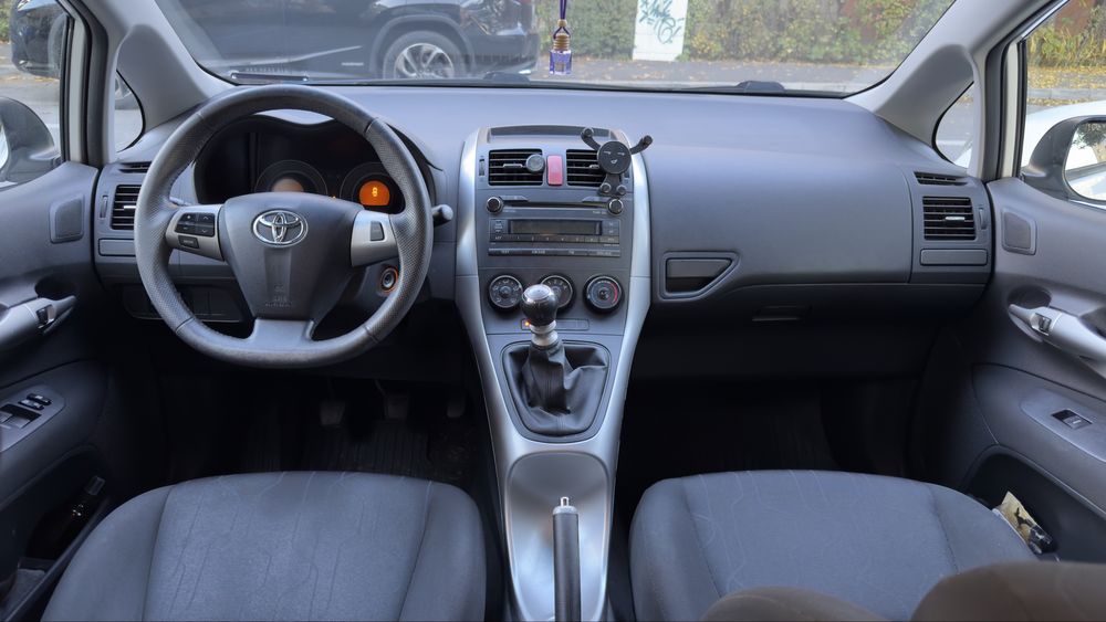 Toyota Auris 2012 1,3 benzina