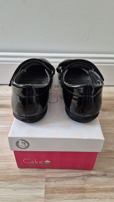 Cup cake детски официални обувки