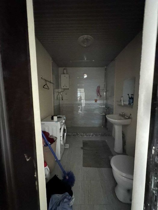 ДОМ ПРОДАЕТСЯ!3х комнатный ,1.8 соток,Рохат круг,метро Олмос. АКТ