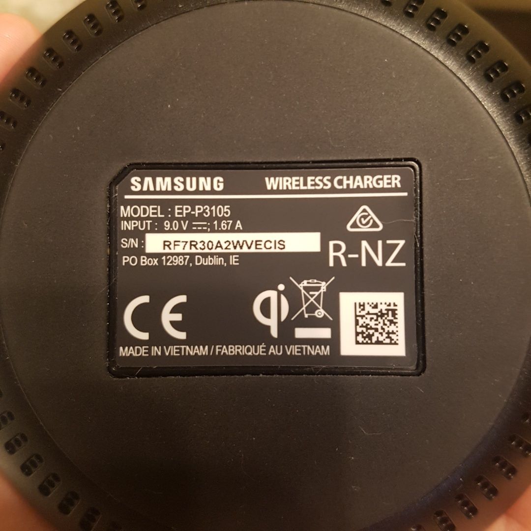 Samsung Wireless Charger Pad EP-P3105