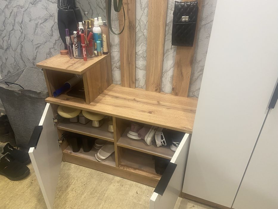 Продам прихожую