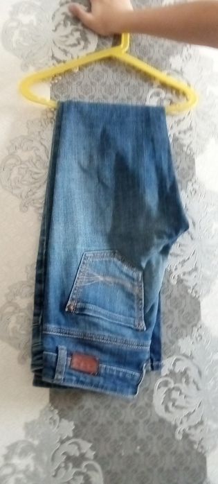 Джинсы для девушка