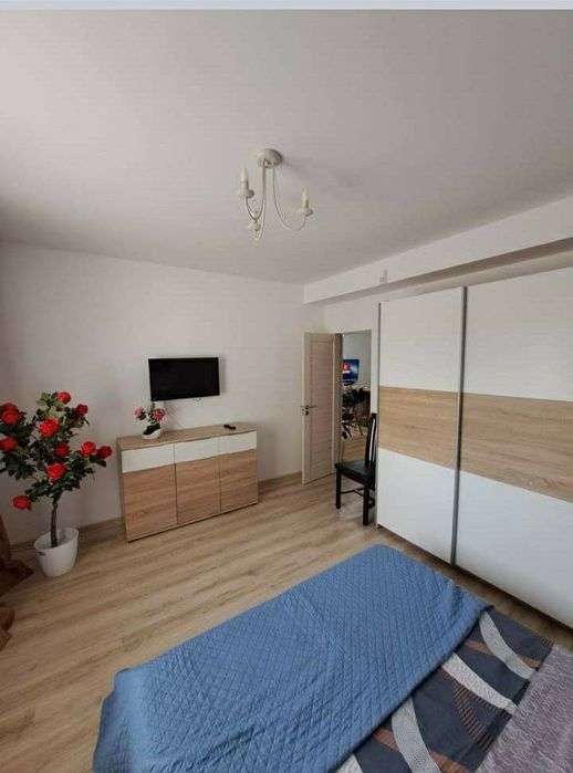 Închiriez ap 3 camere Mamaia Nord