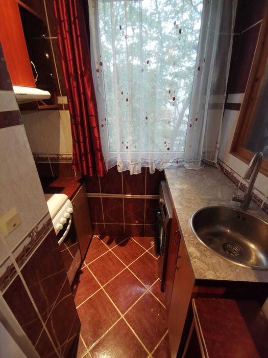 Închiriez apartament cu 1 cameră