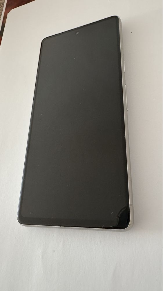 Google Pixel 7, 5G - 256 GB, широкоъгълна камера и бърза опер. система