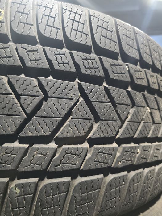 285 35 20 anvelope iarnă pirelli Bmw M5 M8 mercedes  S-Class