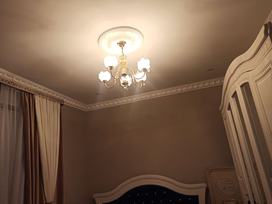 Продается 3 люстры