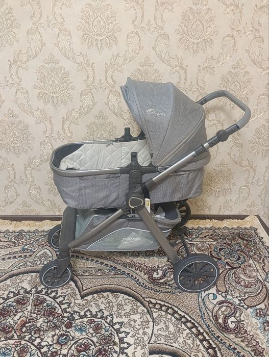 Uydan koʻchaga chiqmagan 3marta ishlatilgan uy ichida