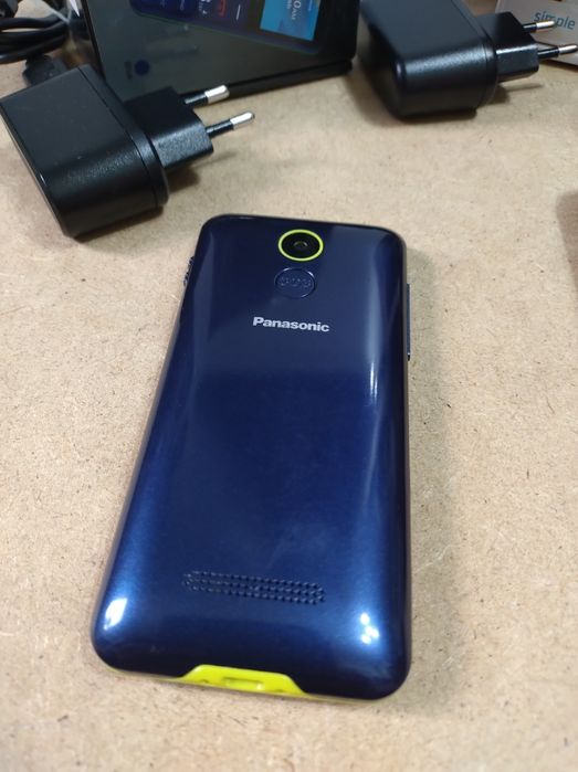 2 buc Telefon Seniori Panasonic si MaxCom ...