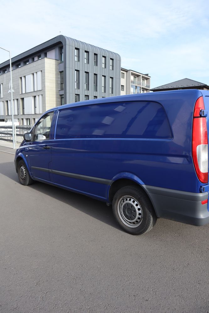 Manipulare marfa, debarasare mobila si transport bunuri