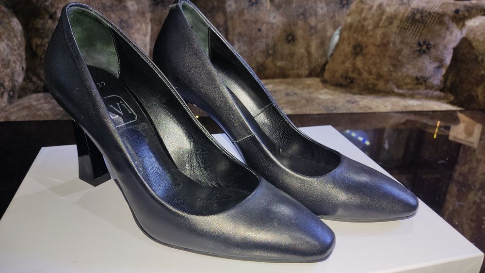 Женские туфли 37 размер