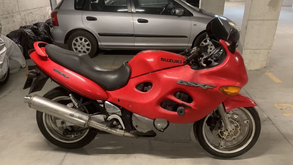 Suzuki GSX 600 F