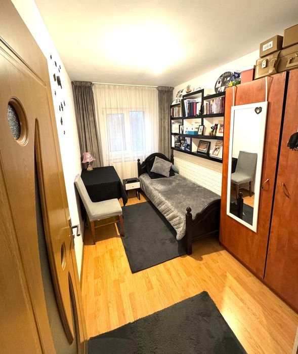 Apartament cu 4 camere zona Burdujeni