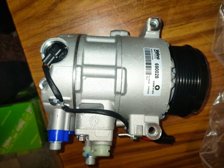Compresor clima Mercedes clasa C E Gls Glk motor 3.0. 690028