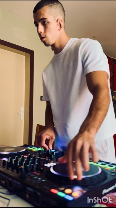 DJ GoGO за сватби, балове и партита