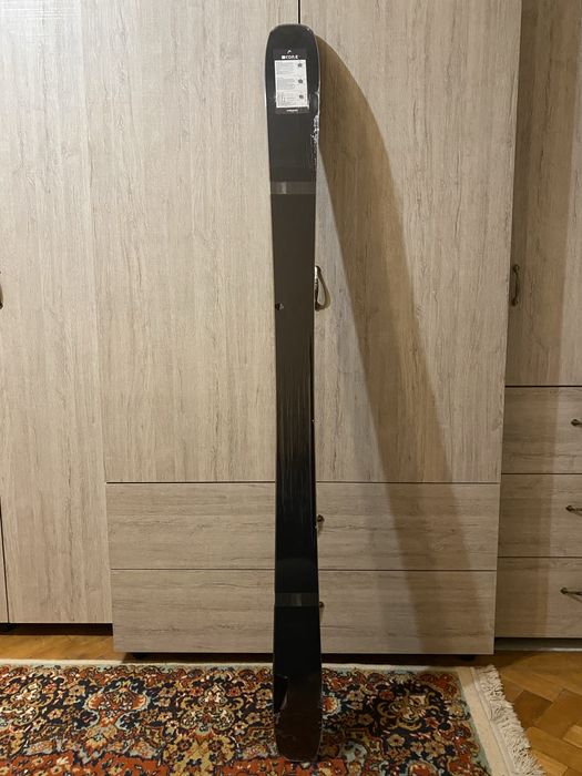 Vând schiuri Head Kore 90