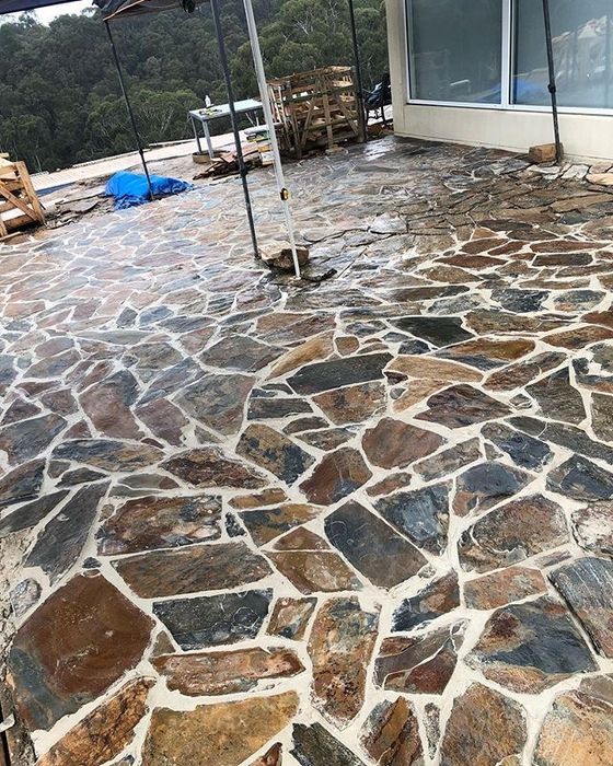 Vand piatra si montez oriunde in tara la super pret
