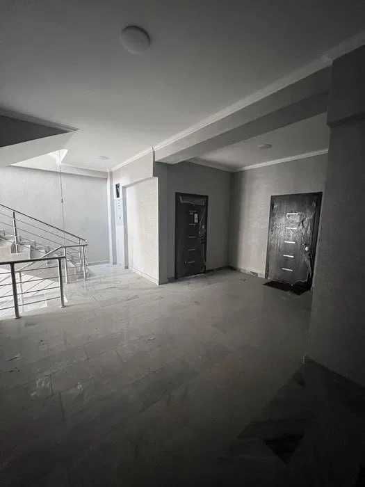 ПРОДАЕТСЯ 4х комнатная квартира коробка 121м2 ЖК Саламатина Яккасарай: