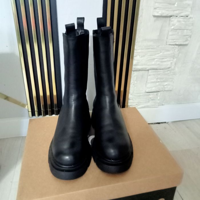 Продам Челси кожа натур 35000