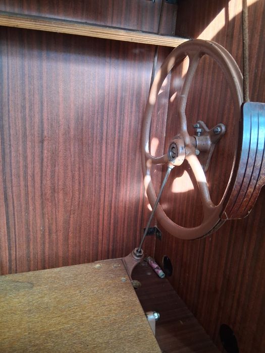 Работеща шевна машина