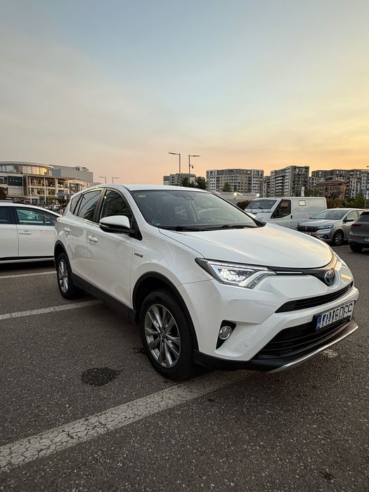 Toyota Rav4 - 2.5 HYBRID 197 CP - Alb Perlat
