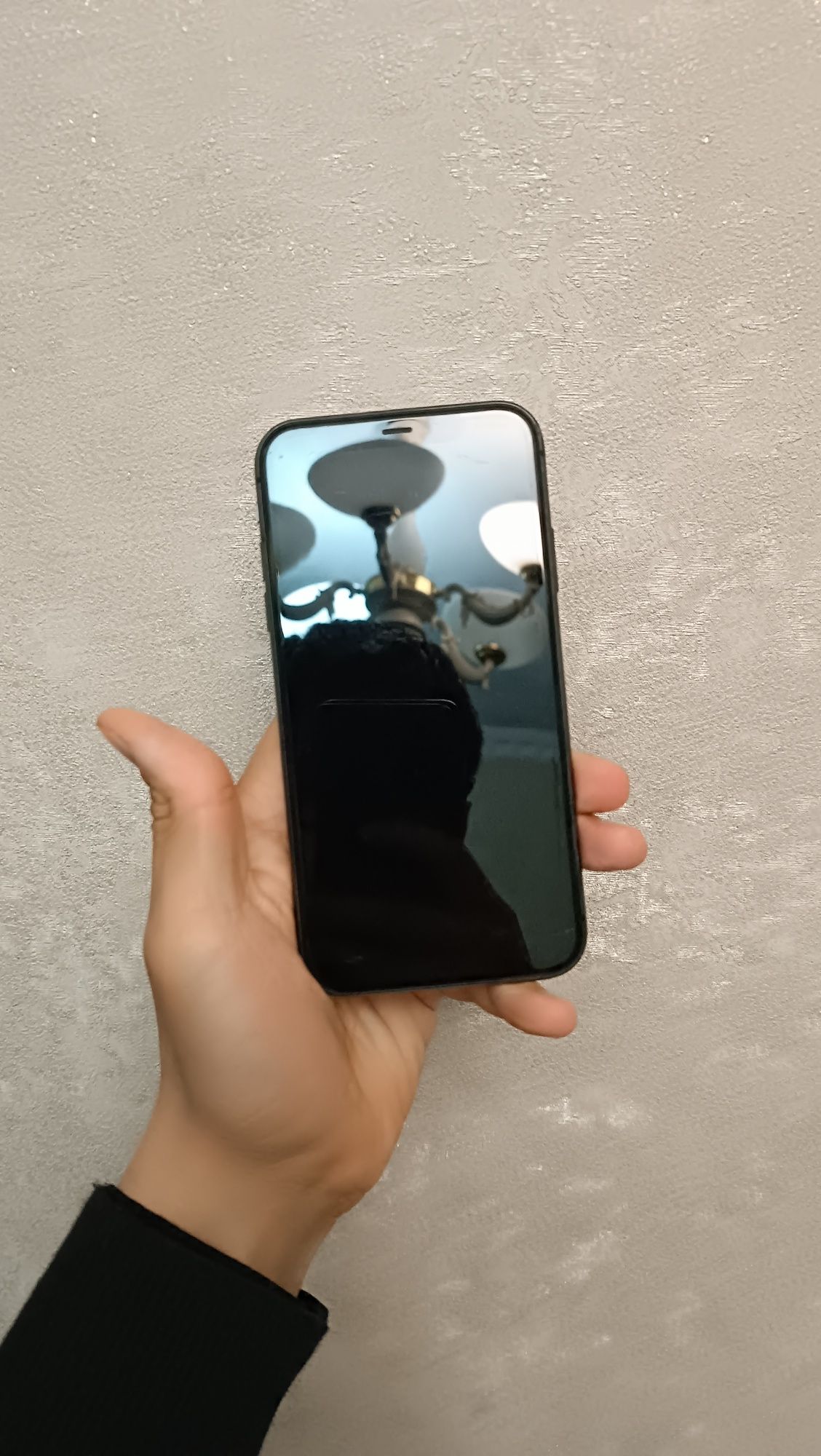 Срочно! Iphone 11 ozi