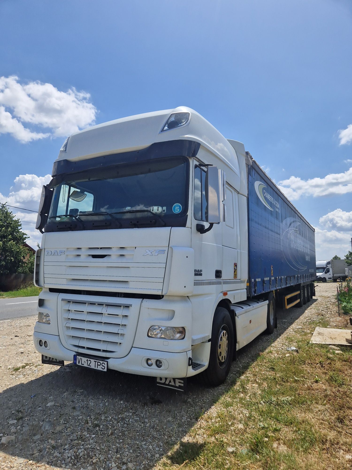 Vând camion daf xf