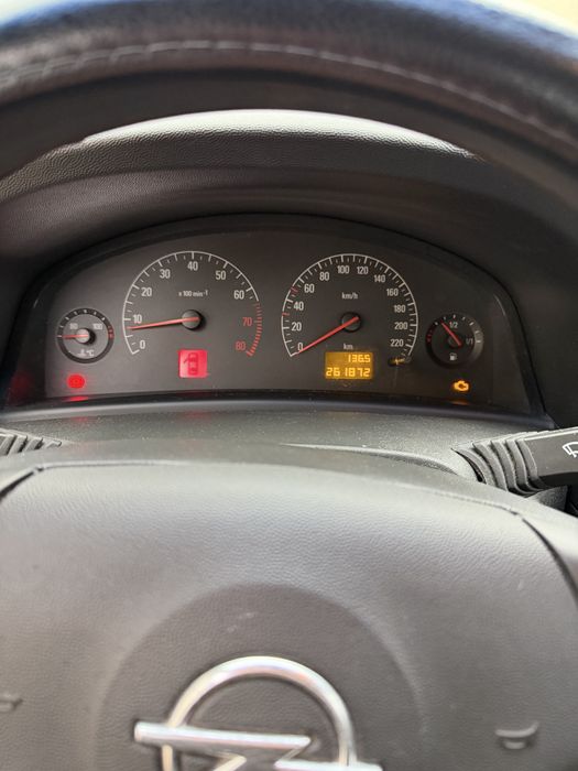 Opel vectra  1.8 benzina