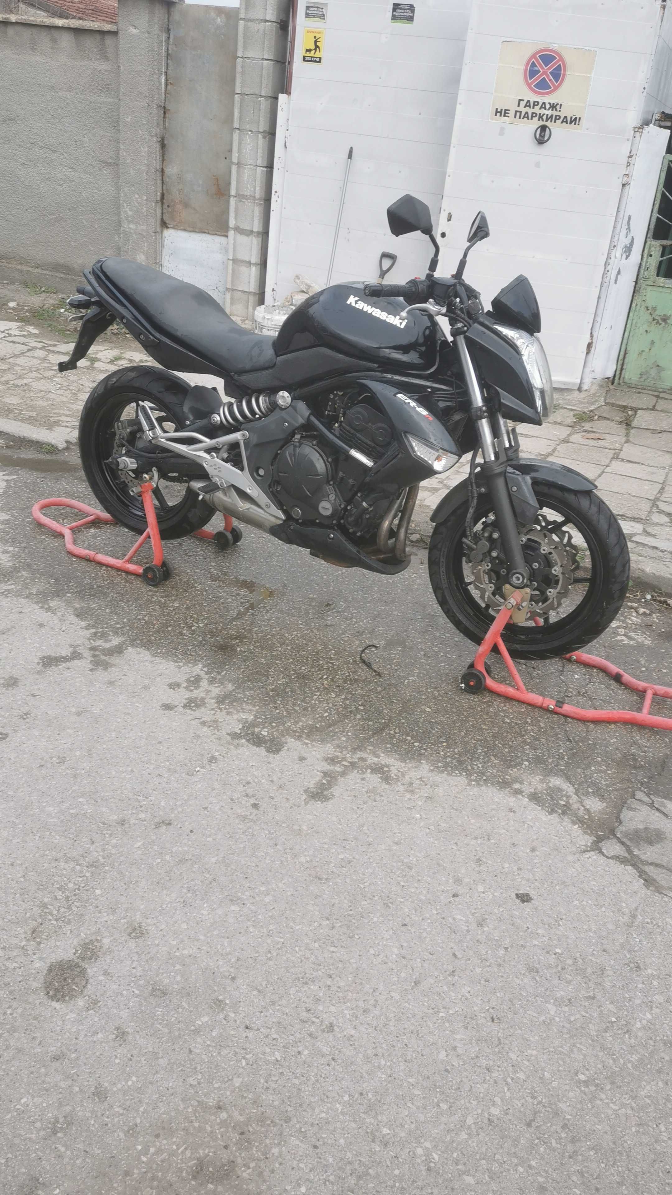 Kawasaki er6n 2011