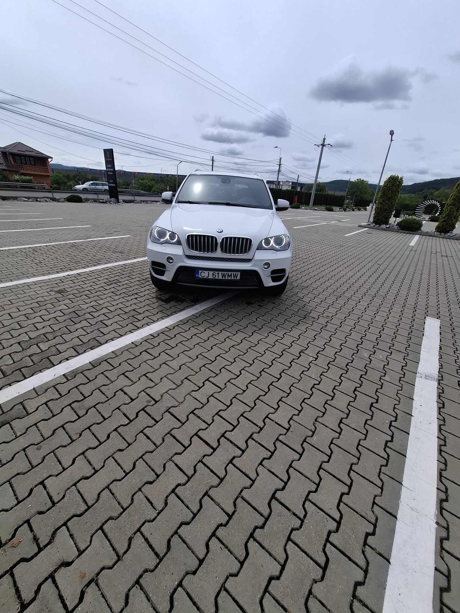 Bmw x5 2012 x drive facelift 306 cp 4.0