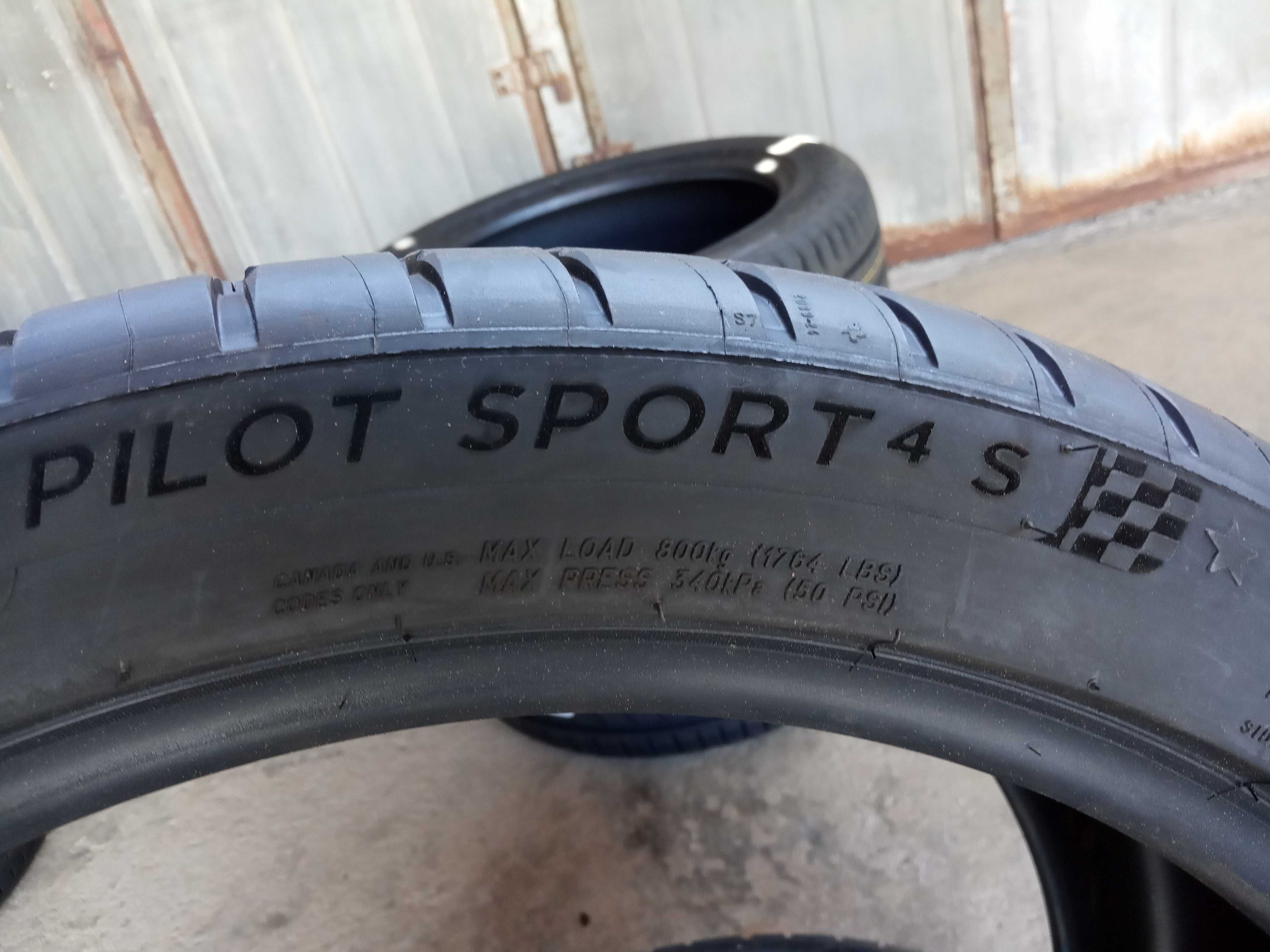 2 Нови летни гуми 275/35ZR19 Michelin Pilot Sport 4 S * XL 100Y France