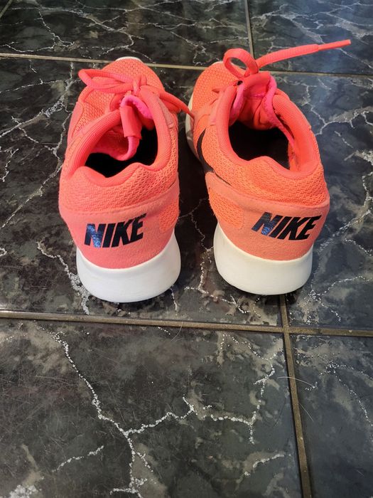 Дамски маратонки Nike